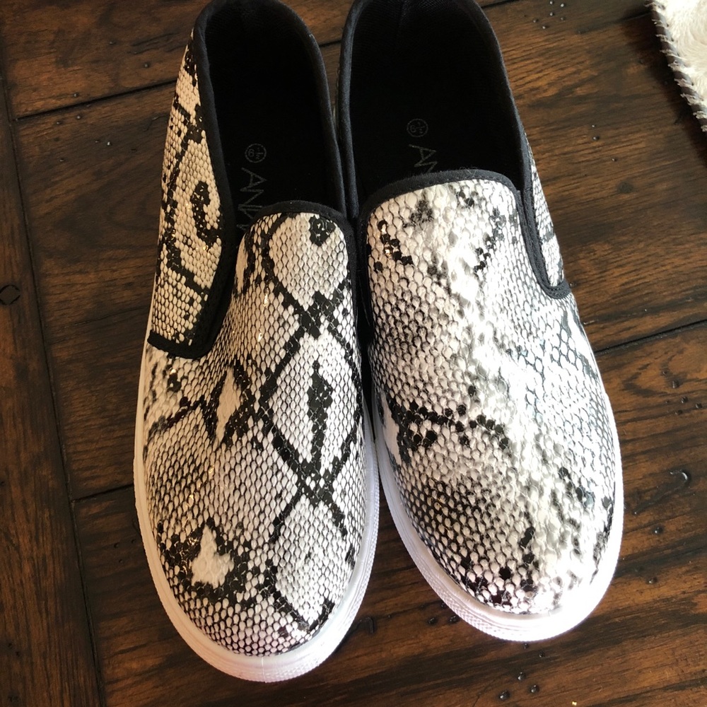 Snake skin shoes